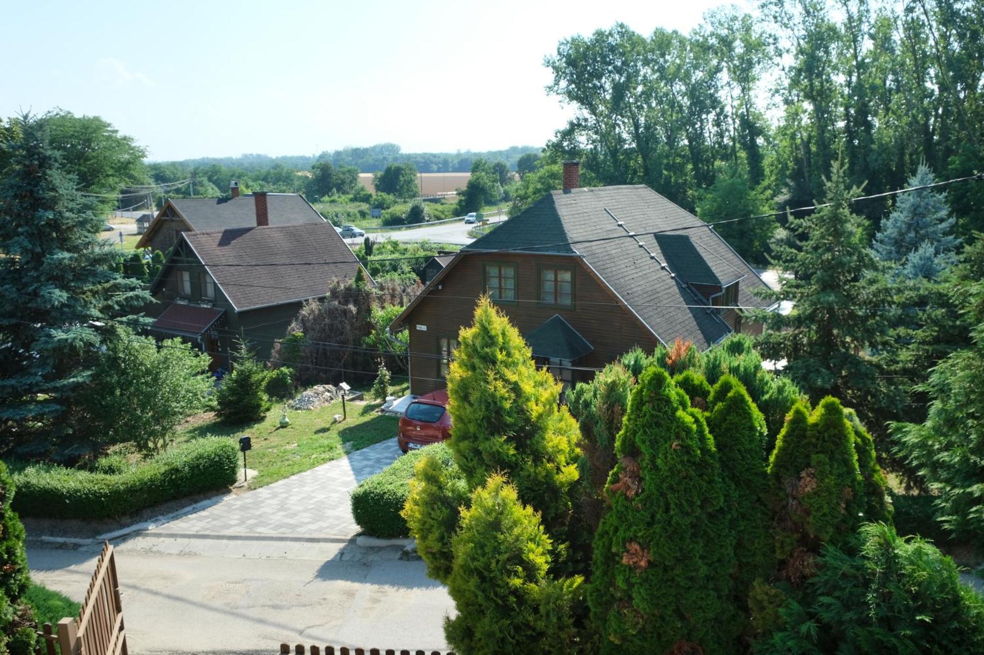 Panorama Apartmanhaz Sárvár Zewnętrze zdjęcie